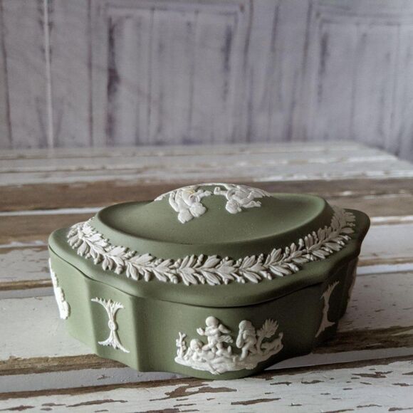 Wedgwood fluted dome green lidded bowl trinket‎ che - Picture 9 of 11